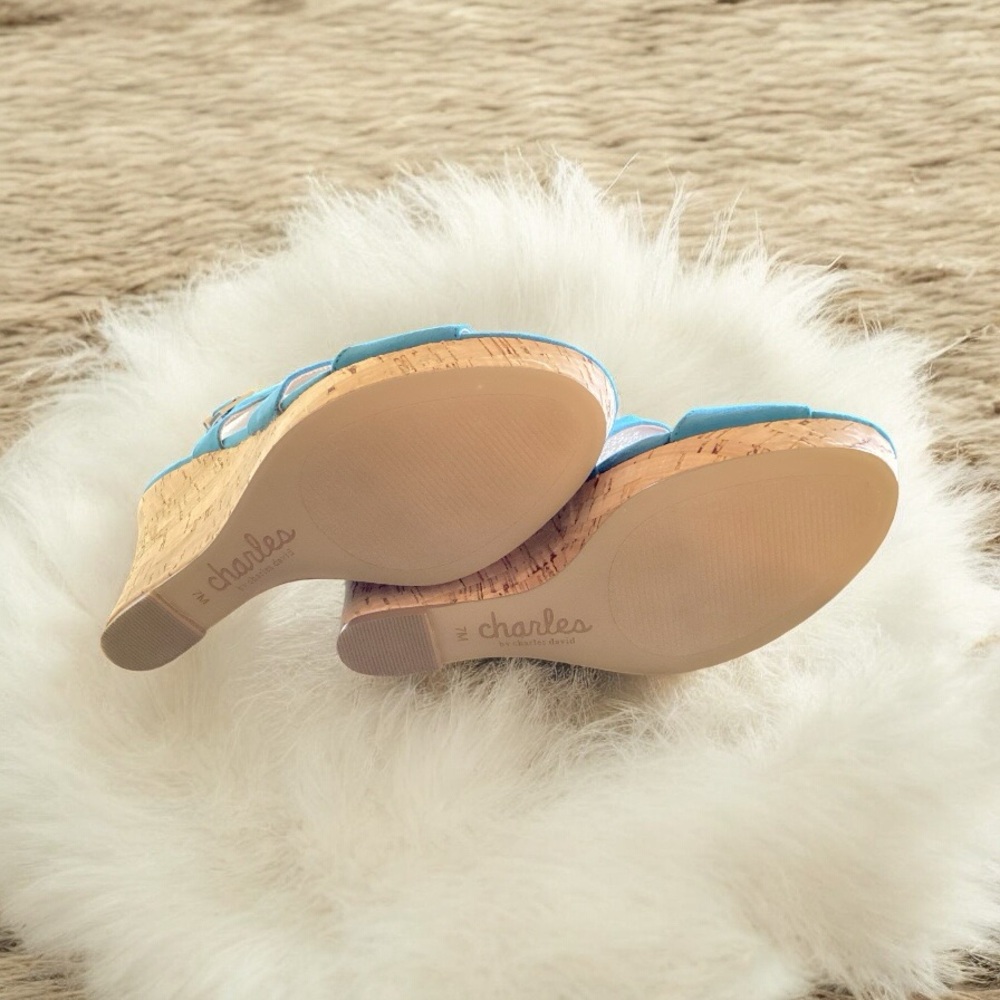 đź’•VINTAGEđź’• Charles By Charles David Blue Strappy Sandals - Picture 5 of 5